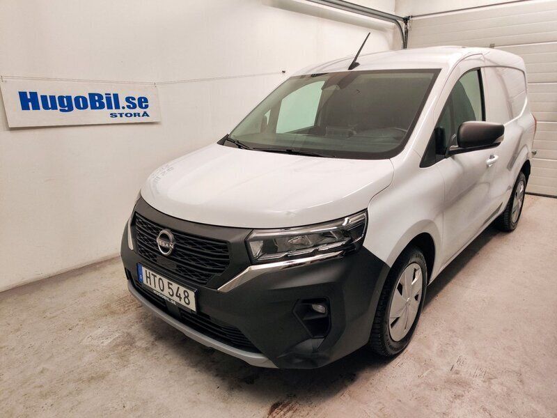 Vit Begagnad 2022 Nissan Townstar Tekna Minibuss | 211 125 kr (Marknadspris) - Bild 1/4