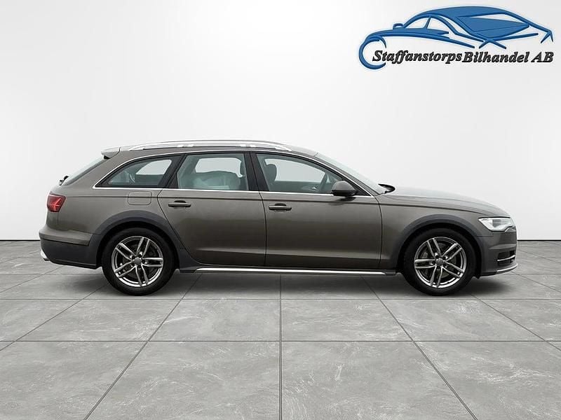 Begagnad Audi A6 Allroad Comfort 320 HK (235 kW) 2014 Grå Kombi