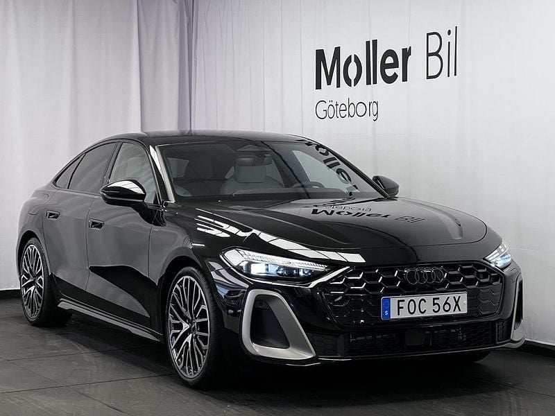 Svart (mytsvart metallic) Ny 2025 Audi A5 Sportback S-Line Sedan | 778 300 kr - Bild 1/4