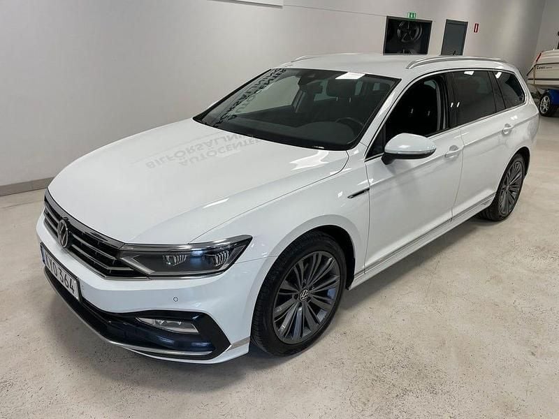 Begagnad VW Passat GT 200 HK (147 kW) 2020 Vit Kombi