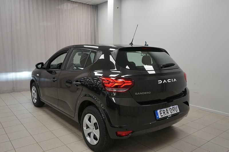 Begagnad Dacia Sandero Essentiel 91 HK (66 kW) 2022 Svart Halvkombi