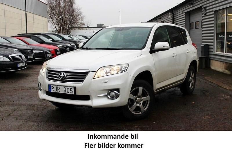Vit Begagnad 2012 Toyota RAV4 Business Edition SUV | 123 900 kr (Marknadspris) - Bild 1/2