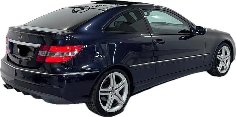 Begagnad Mercedes CLC180 143 HK (105 kW) 2009 Halvkombi