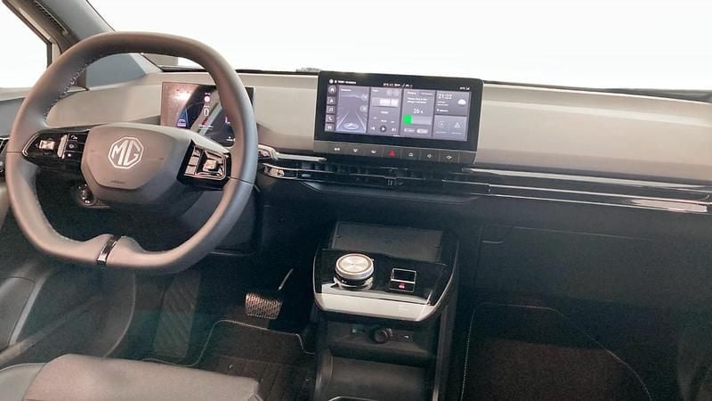 Begagnad MG MG4 EV Luxury 150 kW (204 HK) 2022 Okänd Halvkombi