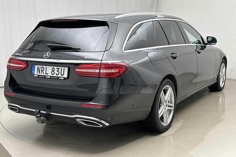 Begagnad Mercedes E300 Avantgarde 306 HK (225 kW) 2021 Grå Kombi