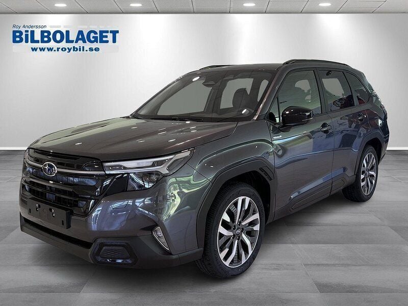 Grå Ny 2024 Subaru Forester SUV | 463 400 kr (Marknadspris) - Bild 1/4