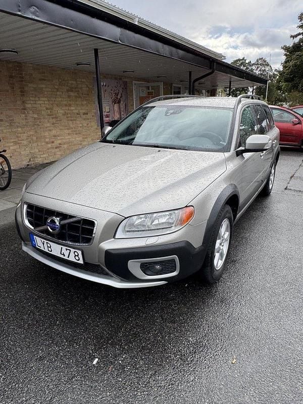 Brun Begagnad 2012 Volvo XC70 Kinetic SUV | 79 500 kr (Marknadspris) - Bild 1/4