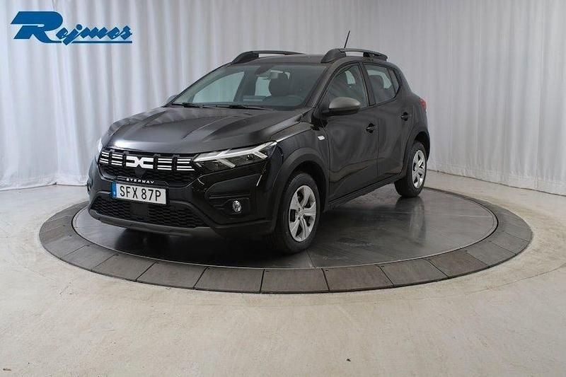 Svart Begagnad 2022 Dacia Sandero Expression Halvkombi | 159 800 kr (Lite dyr) - Bild 1/4