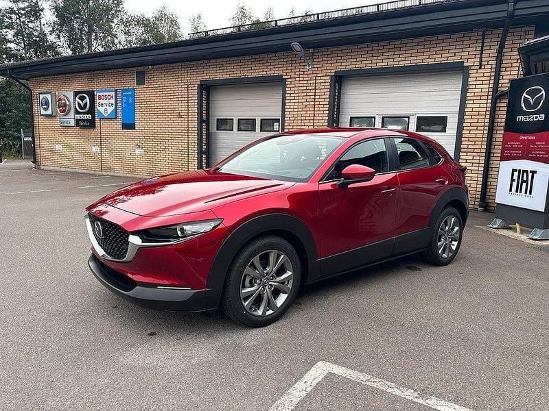 Röd Ny 2025 Mazda CX-30 SUV | 355 500 kr (Marknadspris) - Bild 1/4