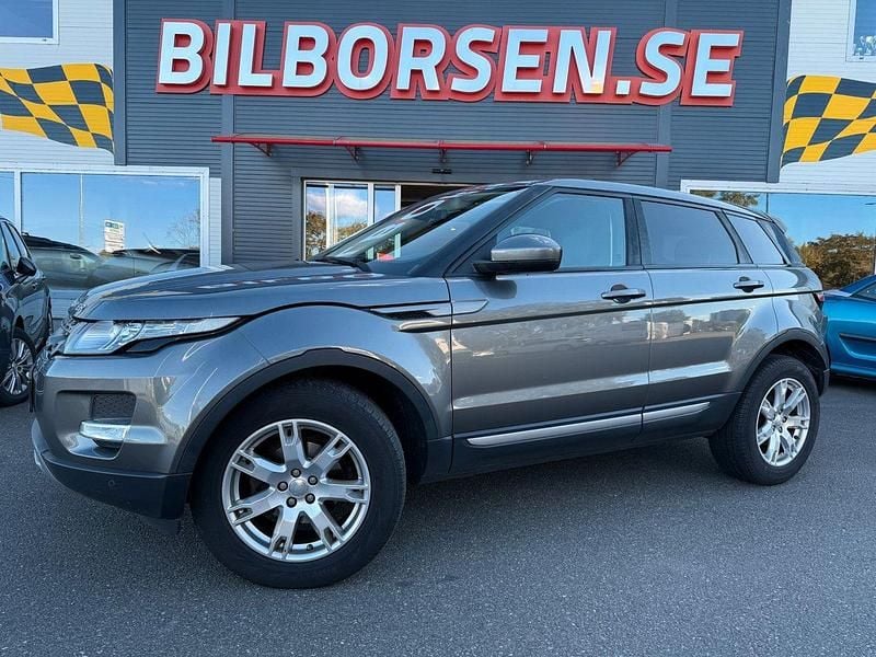 Grå Begagnad 2015 Land Rover Range Rover evoque Pure SUV | 205 000 kr (Marknadspris) - Bild 1/4