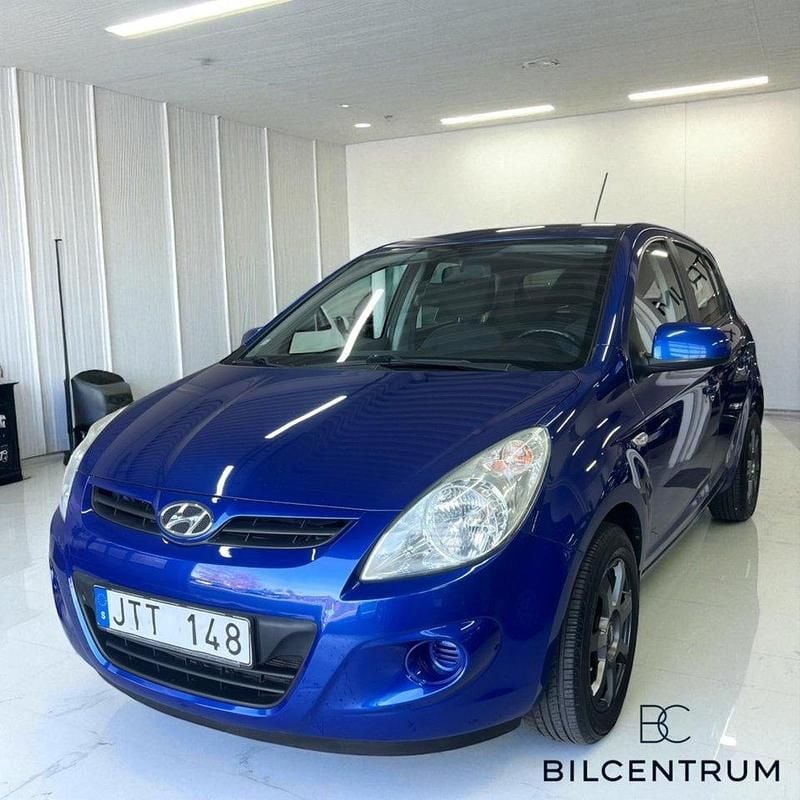 Blå Begagnad 2009 Hyundai i20 Select Halvkombi | 36 900 kr (Bra pris) - Bild 1/4