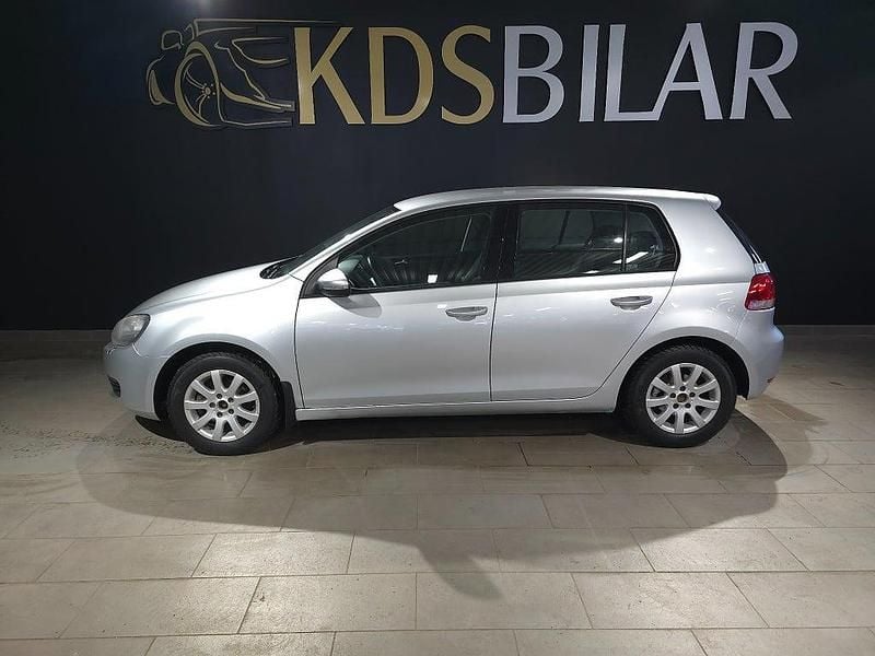 Begagnad VW Golf VI 102 HK (75 kW) 2012 Silver Halvkombi