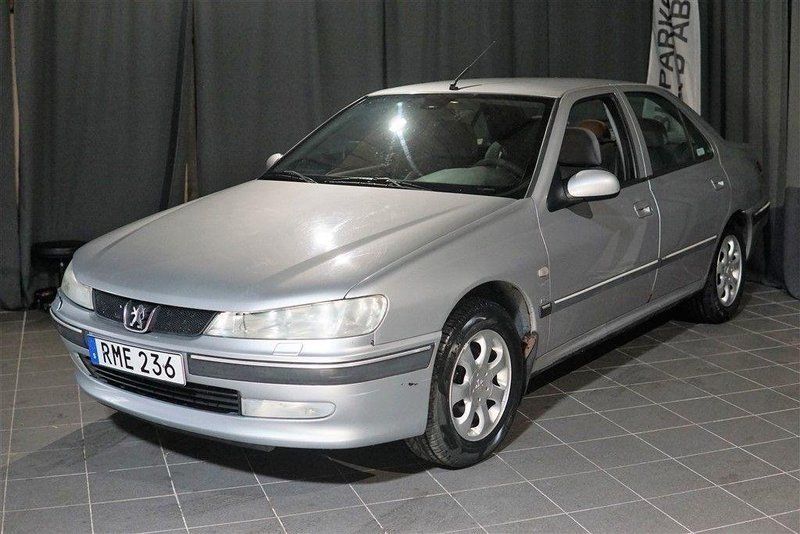 Ljusgrå (lgrå) Begagnad 2000 Peugeot 406 Sedan | 14 900 kr - Bild 1/4
