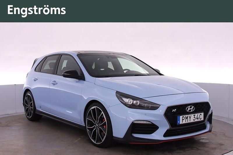 Ljusblå Begagnad 2019 Hyundai i30 Halvkombi | 249 000 kr - Bild 1/4