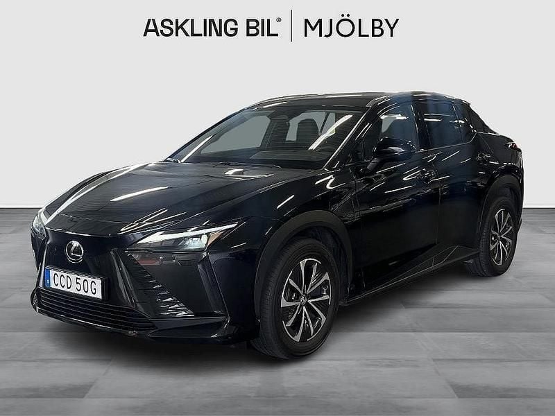 Svart Begagnad 2023 Lexus RZ 450e Executive Line SUV | 469 000 kr - Bild 1/4