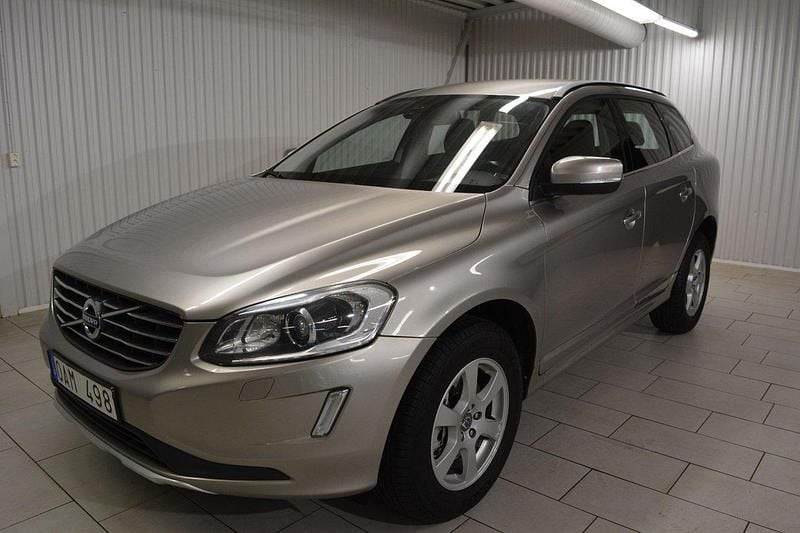 Ljusbrun (brun) Begagnad 2014 Volvo XC60 Momentum SUV | 105 000 kr (Marknadspris) - Bild 1/3