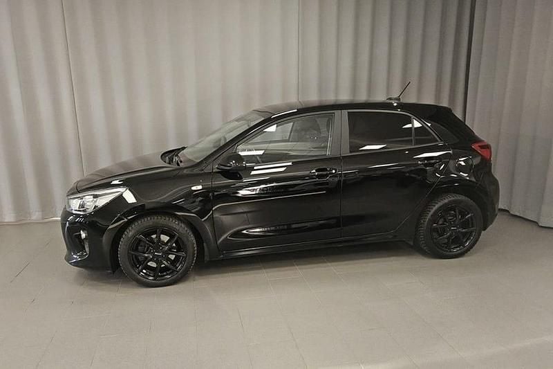 Begagnad Kia Rio Advance 121 HK (88 kW) 2020 Svart
