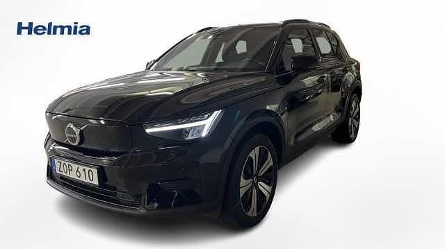 Svart Begagnad 2022 Volvo XC40 Core SUV | 329 900 kr (Superpris) - Bild 1/4