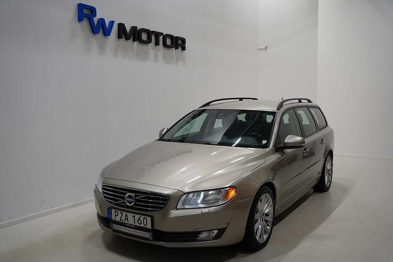 Begagnad Volvo V70 Kinetic 116 HK (85 kW) 2013 Brun Kombi