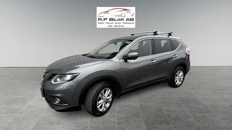 Grå Begagnad 2017 Nissan X-Trail SUV | 129 900 kr (Marknadspris) - Bild 1/4