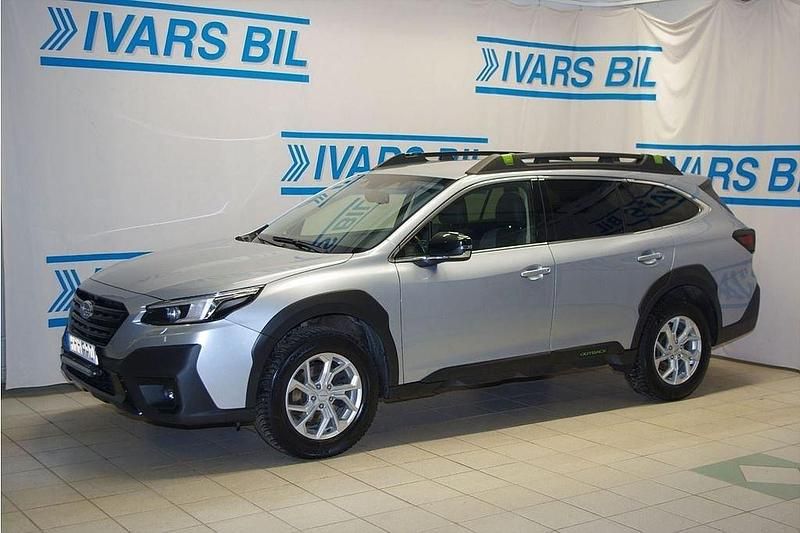 Silver (ice silver metallic) Begagnad 2022 Subaru Outback SUV | 349 000 kr (Superpris) - Bild 1/4