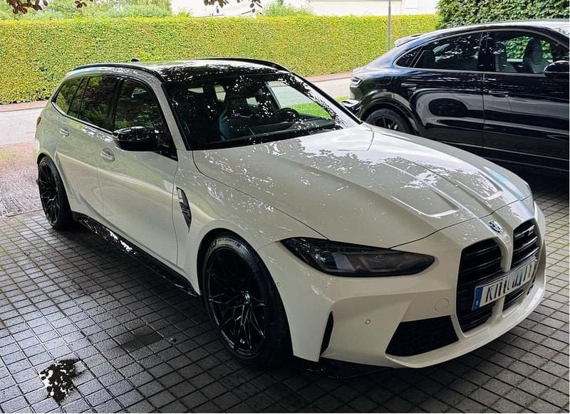 Vit Begagnad 2024 BMW M3 Kombi | 975 000 kr (Superpris) - Bild 1/4