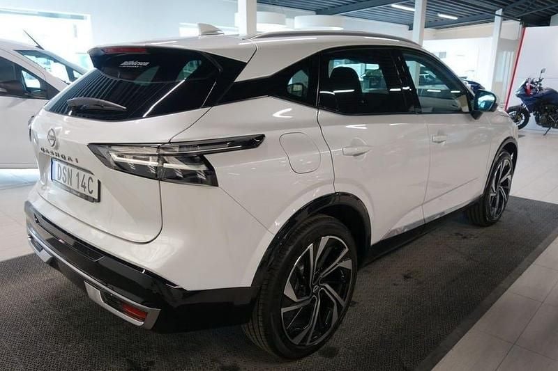 Begagnad Nissan Qashqai Tekna 158 HK (116 kW) 2024 Vit SUV