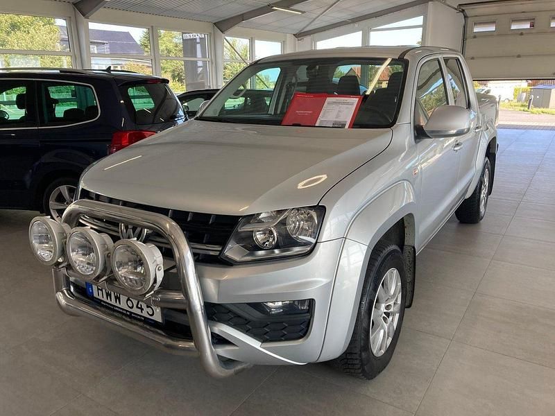 Silver Begagnad 2018 VW Amarok Comfortline Pickup | 281 250 kr (Marknadspris) - Bild 1/4