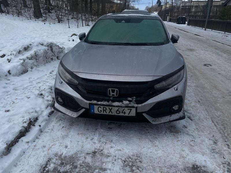Begagnad 2017 Honda Civic | 154 000 kr (Marknadspris) - Bild 1/4
