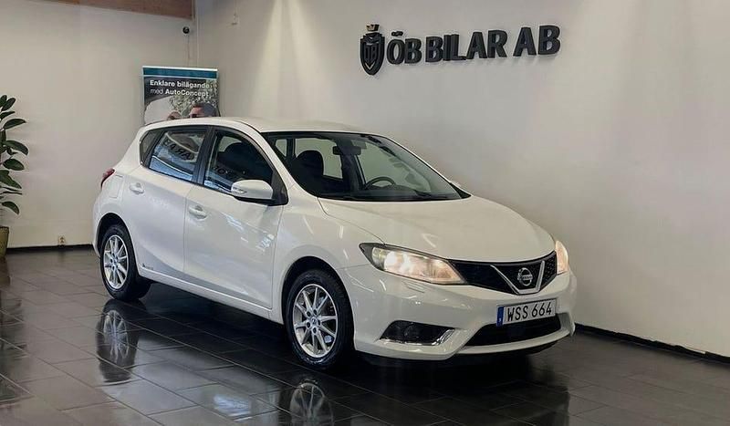 Vit Begagnad 2016 Nissan Pulsar Halvkombi | 89 900 kr (Marknadspris) - Bild 1/4