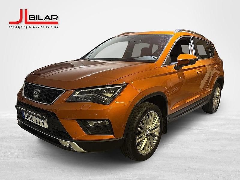 Orange Begagnad 2016 Seat Ateca XCELLENCE SUV | 184 900 kr (Marknadspris) - Bild 1/4