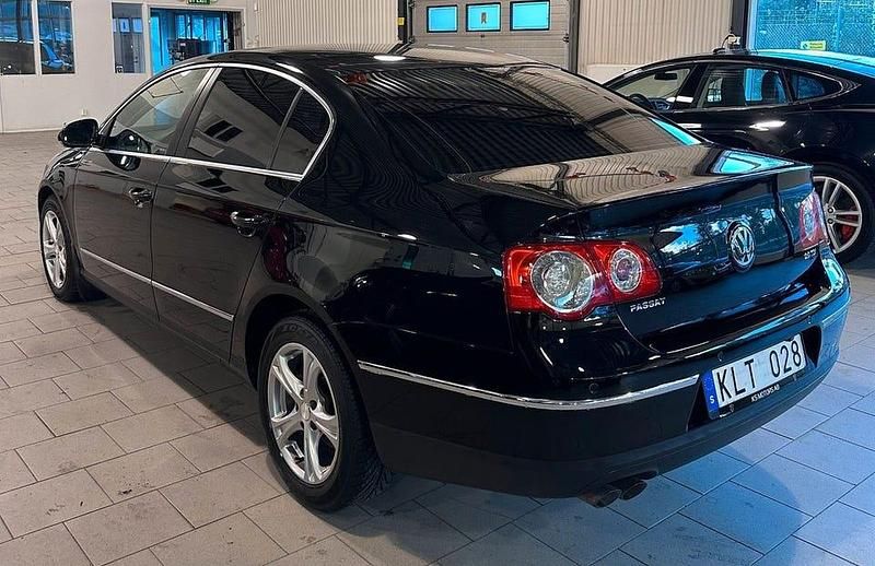 Begagnad VW Passat Sportline 170 HK (125 kW) 2008 Svart Sedan