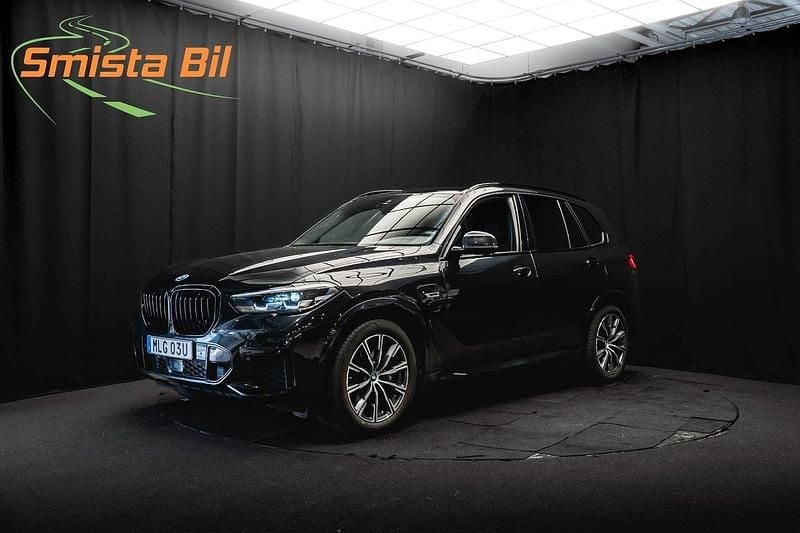 Svart Begagnad 2022 BMW X5 M Sport SUV | 548 700 kr (Superpris) - Bild 1/3