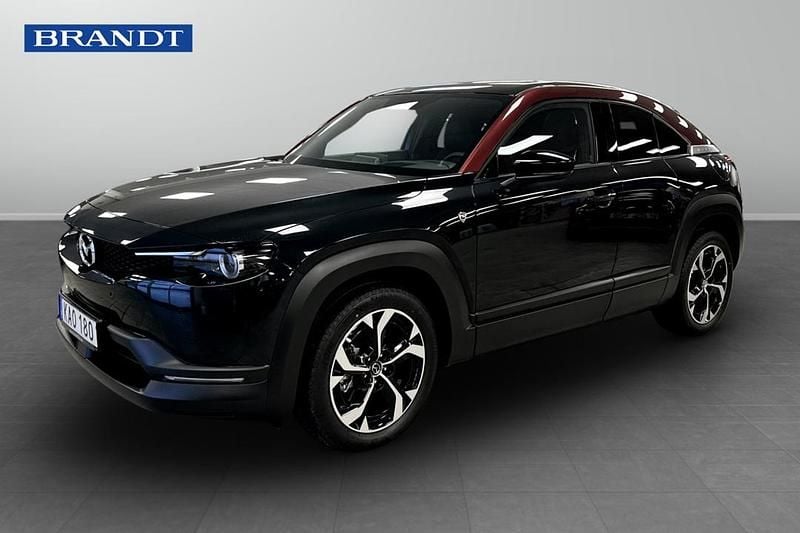 Svart Begagnad 2024 Mazda MX30 SUV | 299 900 kr - Bild 1/4