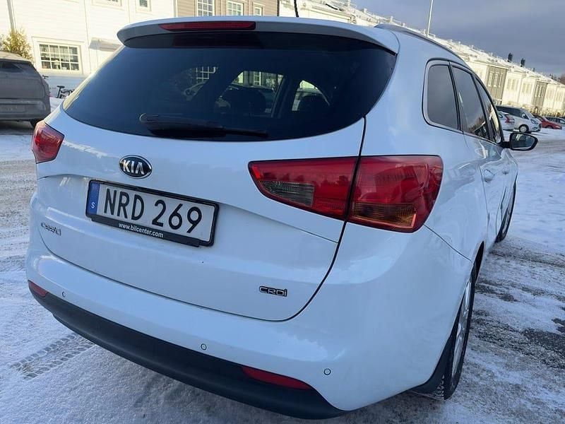 Begagnad Kia Ceed Sportswagon 128 HK (94 kW) 2015 Kombi