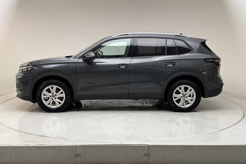 Begagnad VW Tiguan 2026 Grå SUV