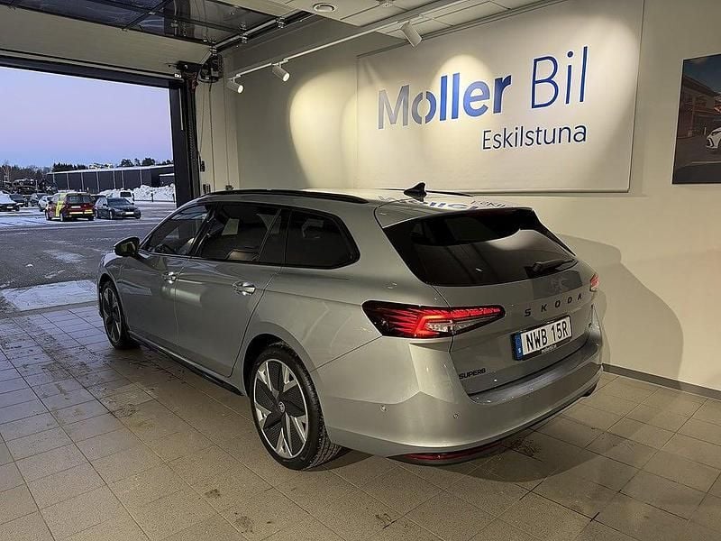 Ny Skoda Superb 2026 Silver Kombi