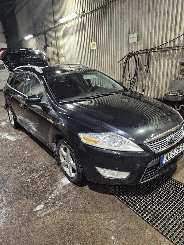 Svart Begagnad 2009 Ford Mondeo Titanium Kombi | 42 000 kr (Marknadspris) - Bild 1/4