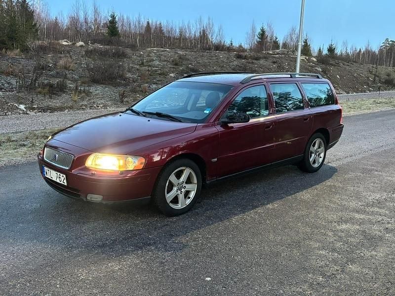 Begagnad 2005 Volvo V70 Kombi | 23 000 kr (Bra pris) - Bild 1/4