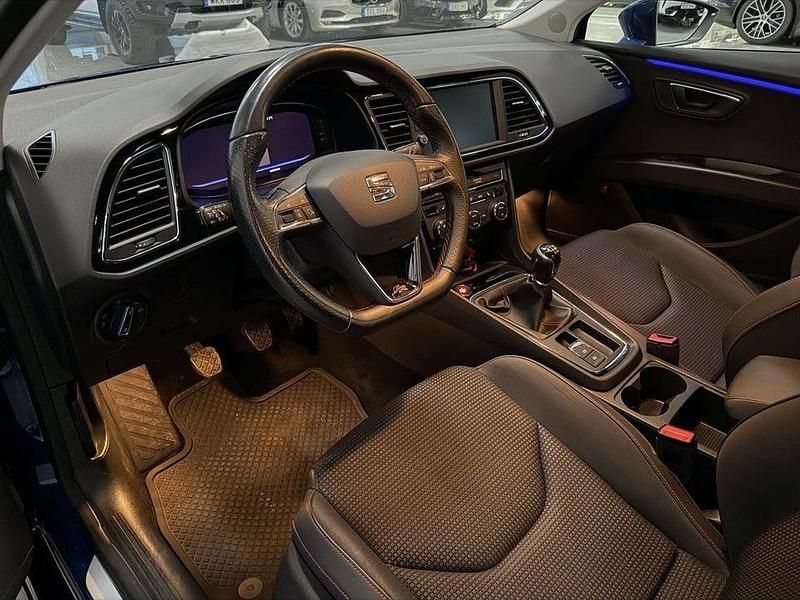 Begagnad Seat Leon ST FR 125 HK (91 kW) 2018 Blå Kombi