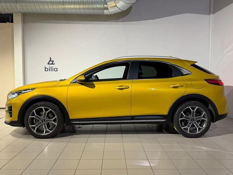 Begagnad Kia XCeed 141 HK (103 kW) 2019 Gul SUV