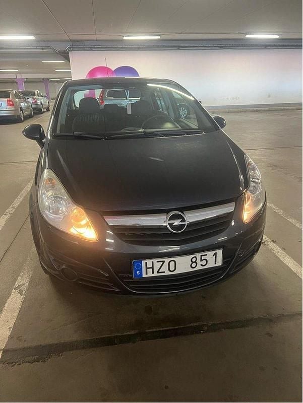 Blå Begagnad 2009 Opel Corsa Halvkombi | 24 900 kr (Marknadspris) - Bild 1/4