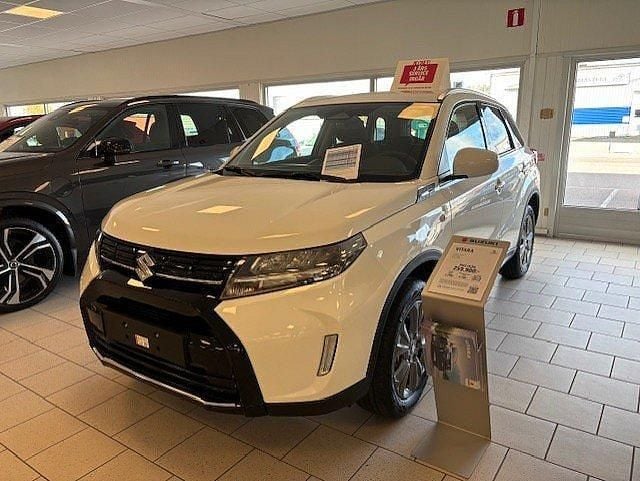 Vit Ny 2026 Suzuki Vitara SUV | 329 900 kr (Bra pris) - Bild 1/4