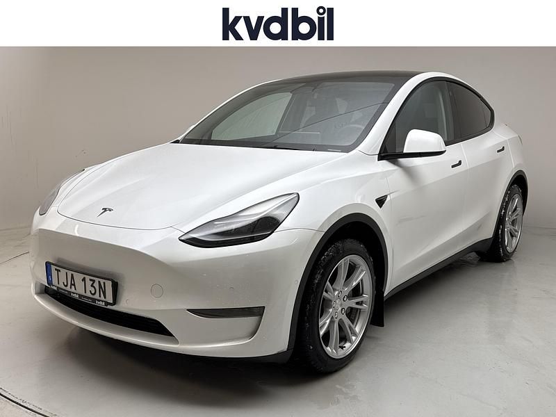 Begagnad Tesla Model Y Long Range AWD 378 kW (514 HK) 2023 Vit SUV