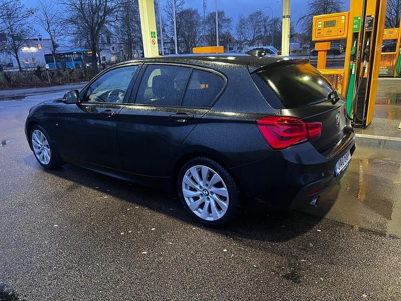 Begagnad 2016 BMW 116 Halvkombi | 149 900 kr (Lite dyr) - Bild 1/4