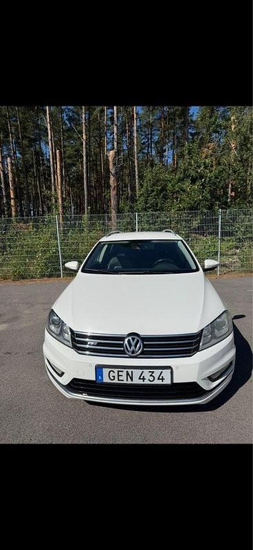 Vit Begagnad 2013 VW Passat GT Kombi | 54 900 kr (Superpris) - Bild 1/4
