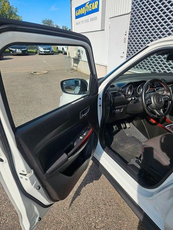 Begagnad Suzuki Swift Sport 130 HK (95 kW) 2020 Vit Halvkombi