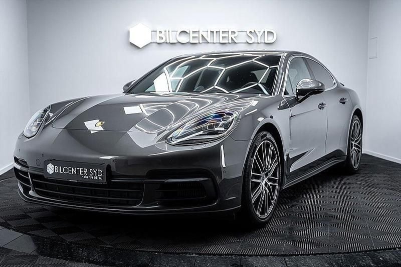 Begagnad Porsche Panamera Sport 441 HK (324 kW) 2016 Mörkgrå Halvkombi