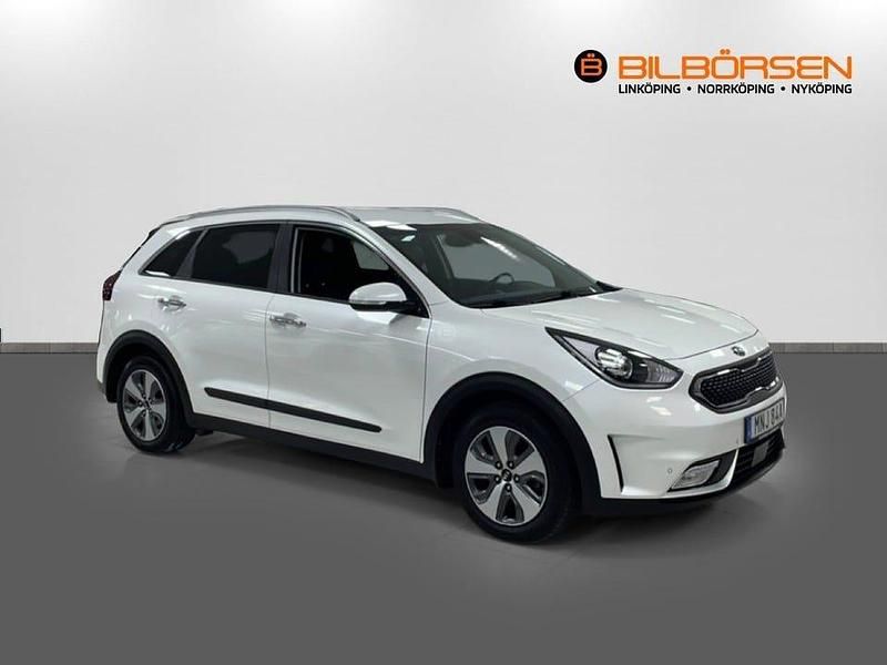 Begagnad Kia Niro Advance 105 HK (77 kW) 2019 Vit SUV