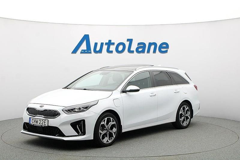 Begagnad Kia Ceed Sportswagon 105 HK (77 kW) 2021 Vit Kombi